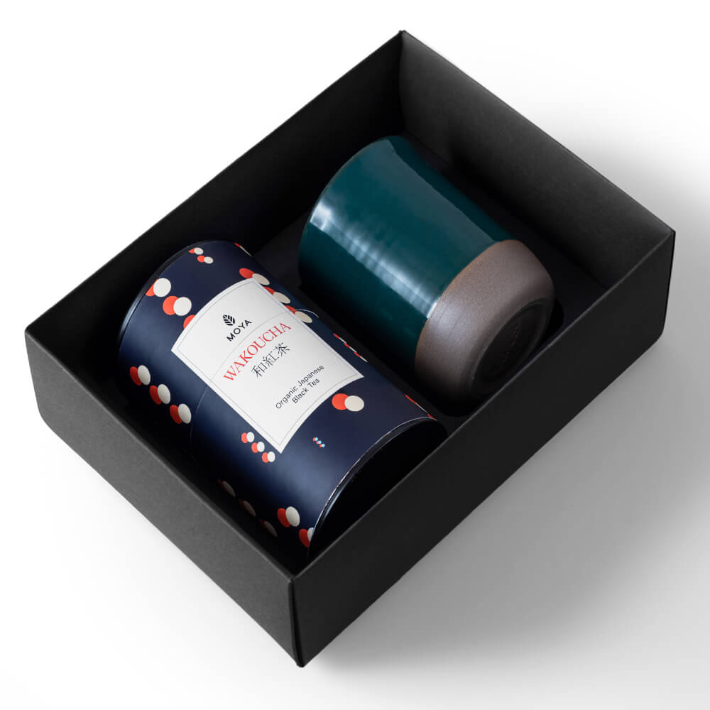 Moya-tea-and-Kaiyo-mug-Organic-leaf-tea-set-Wakoucha