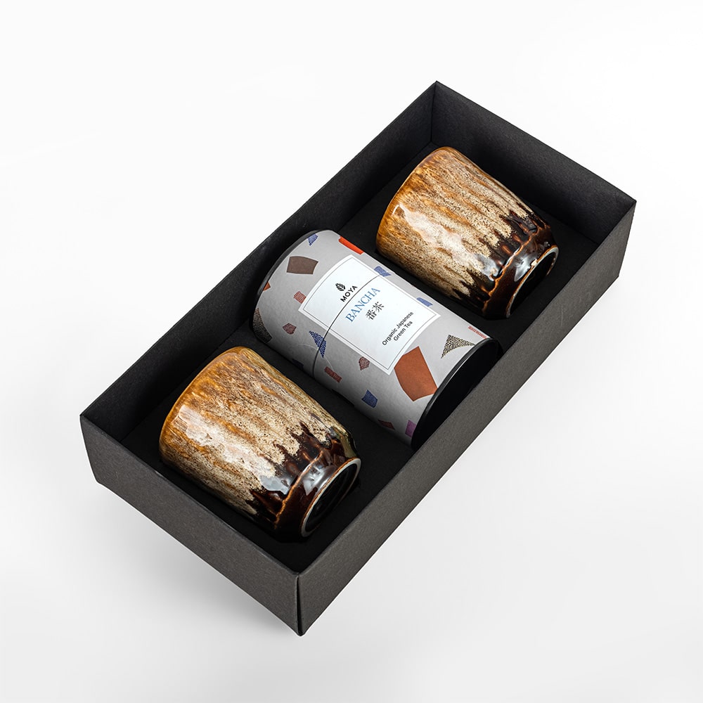 Moya-Leaf-Tea-Set-Bancha-with-2-Kanpai-cups-diagonal